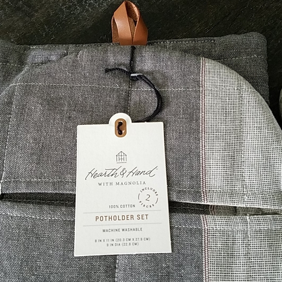 Hearth & Hand Potholder Set - Picture 3 of 4